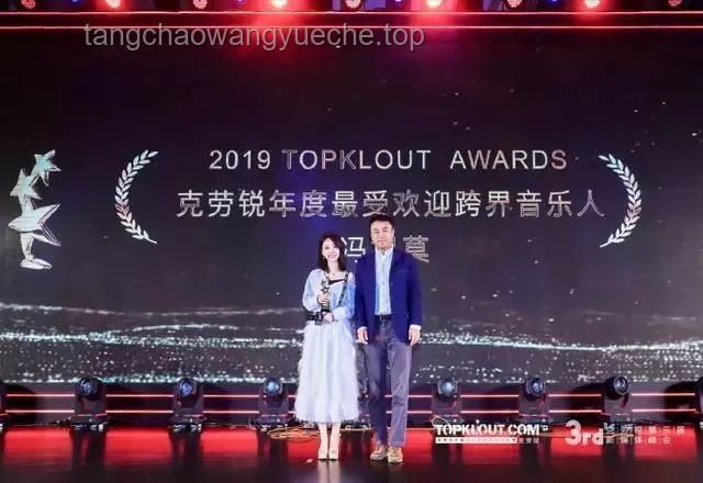 抖音毕业歌会：大学生放心趴上的创新盛宴，跨界融合新探索
